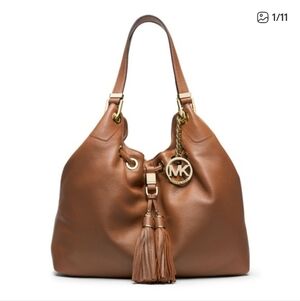 Michael Kors Camden Large Leather Shoulder Bag